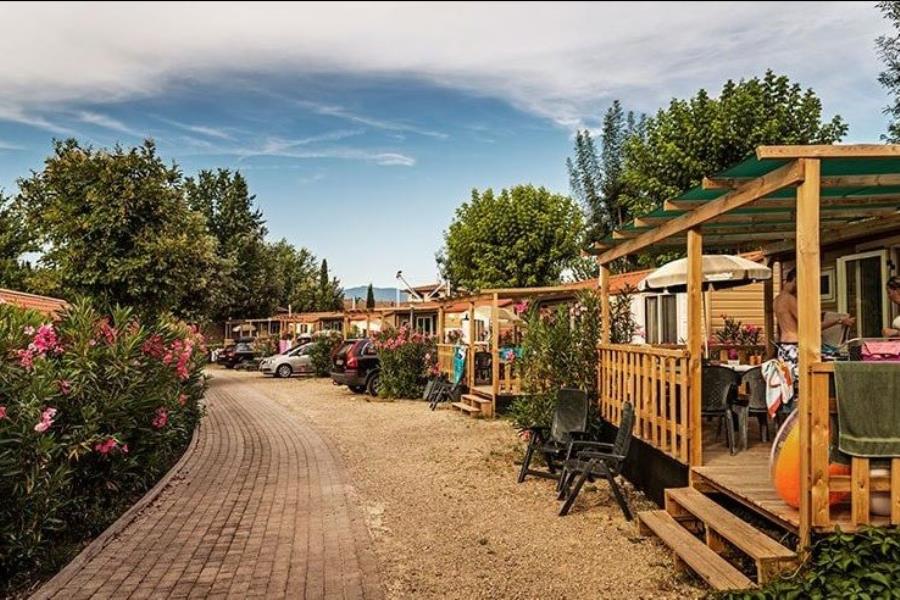hu Norcenni Girasole Village 